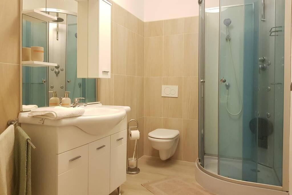 Buscina,duplex House With Garden Apartment *