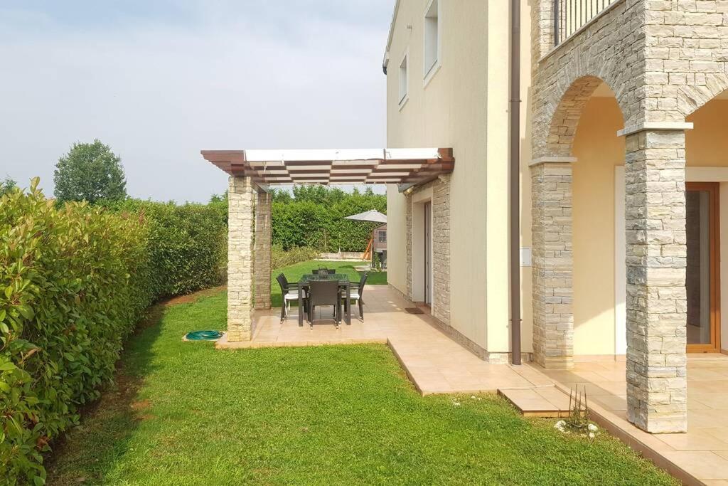 Apartment Buscina,duplex House With Garden Umag