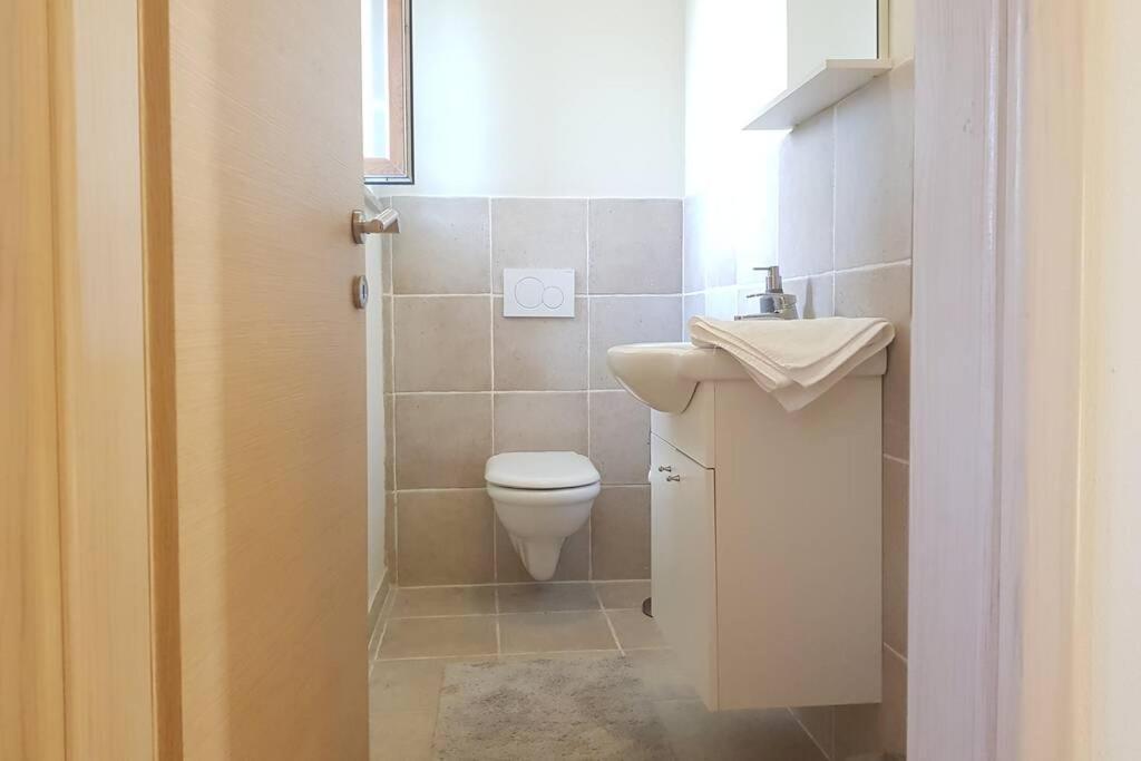 Buscina,duplex House With Garden *